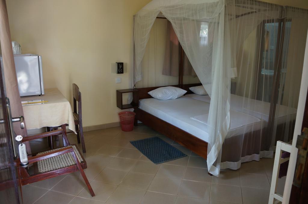 Tandem Guesthouse Hikkaduwa Extérieur photo