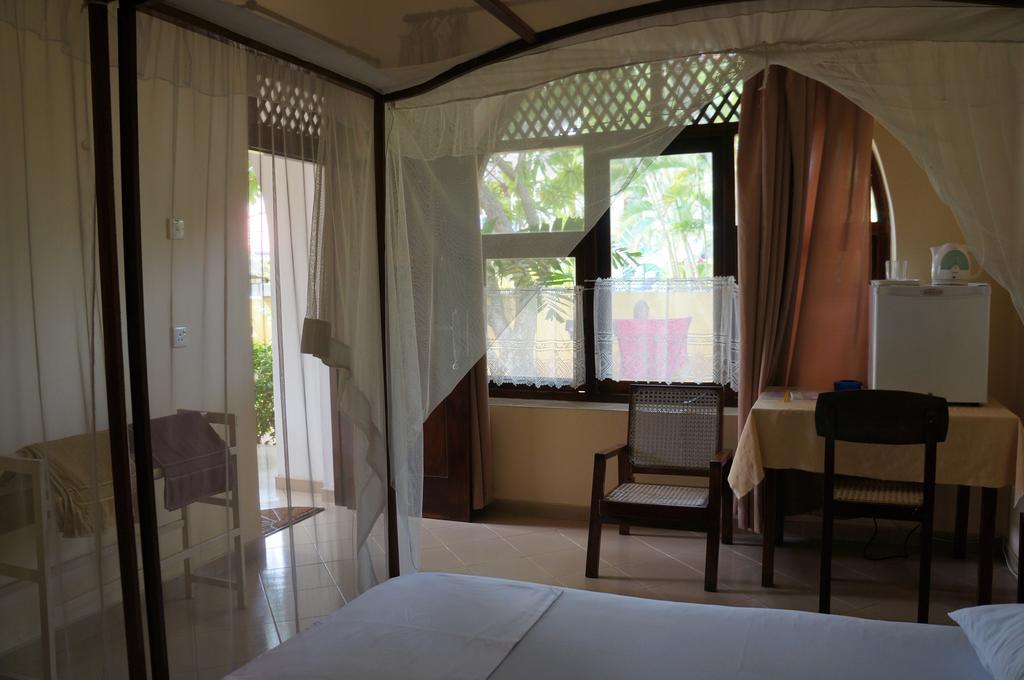Tandem Guesthouse Hikkaduwa Extérieur photo