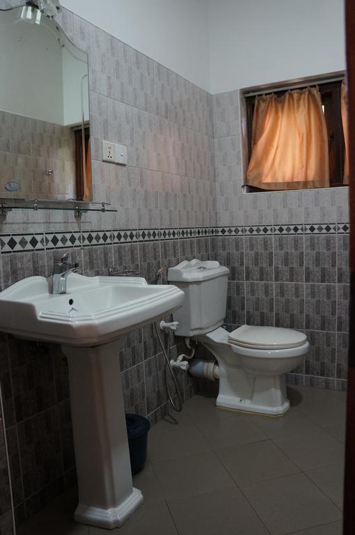 Tandem Guesthouse Hikkaduwa Extérieur photo