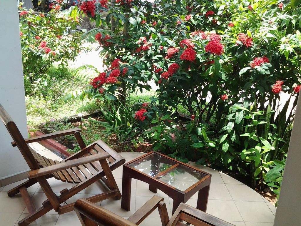 Tandem Guesthouse Hikkaduwa Extérieur photo