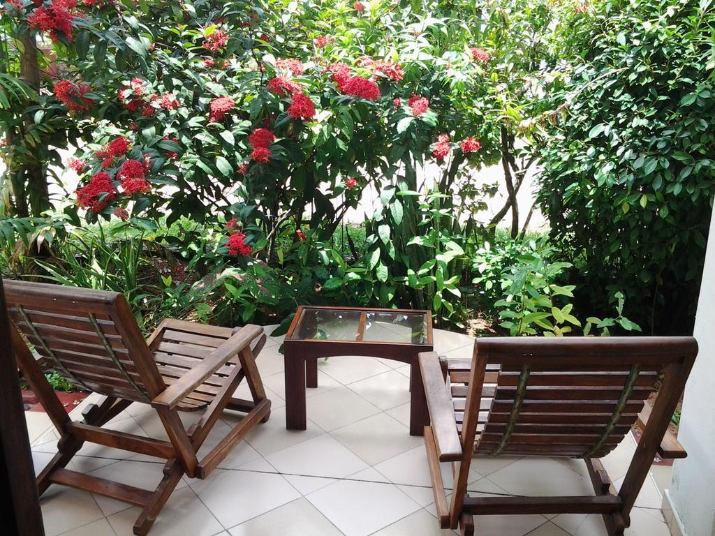 Tandem Guesthouse Hikkaduwa Extérieur photo